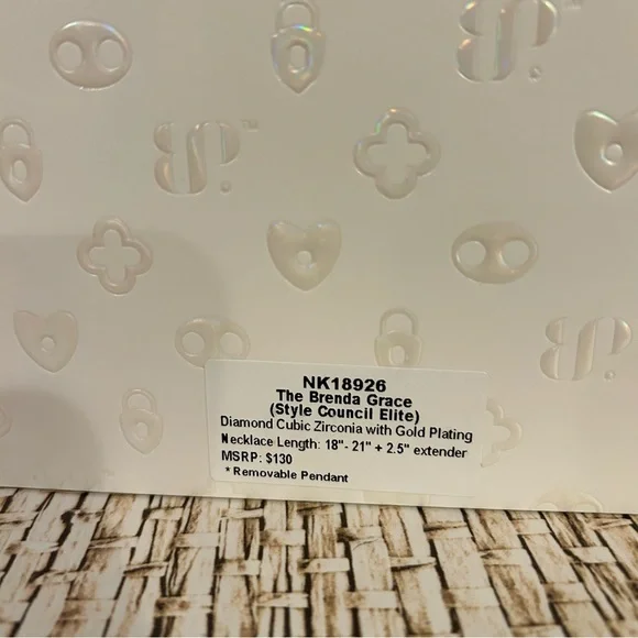 🐾 The Brenda Grace 🐾 - Picture 3 of 3